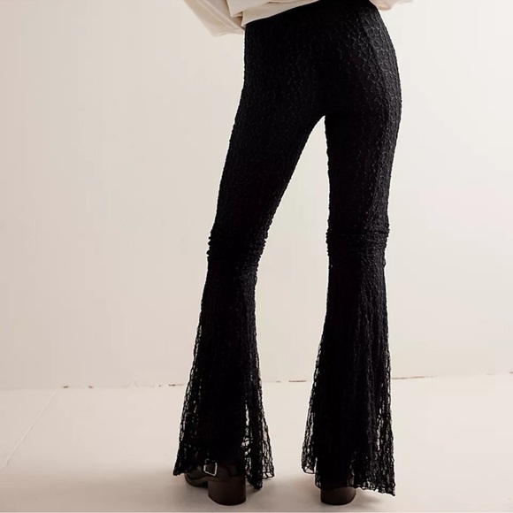 Worn Once Free People mesh Pace Trumpet pants size S - Picture 2 of 3